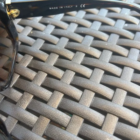 CHANEL 5234-Q sunglasses in tortoise shell with signature gold CC logo - Picture 5 of 9